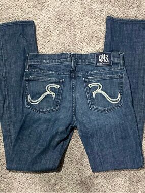 Rock & Republic Stella Jeans SZ 27 Y2K Dark Wash Distressed Embroidered R Pocket
